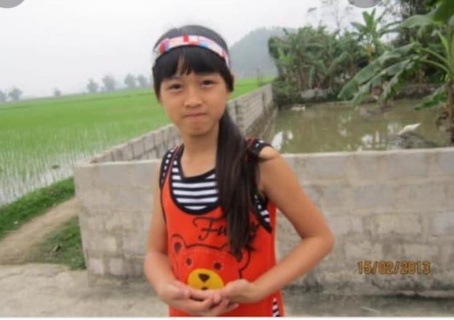 Hồi nhỏ ở quê chân lấm tay bùn, cô gái đổi đời nhờ đẹp và khéo: Giờ làm vợ Tổng giám đốc, hàng hiệu kín người- Ảnh 3.