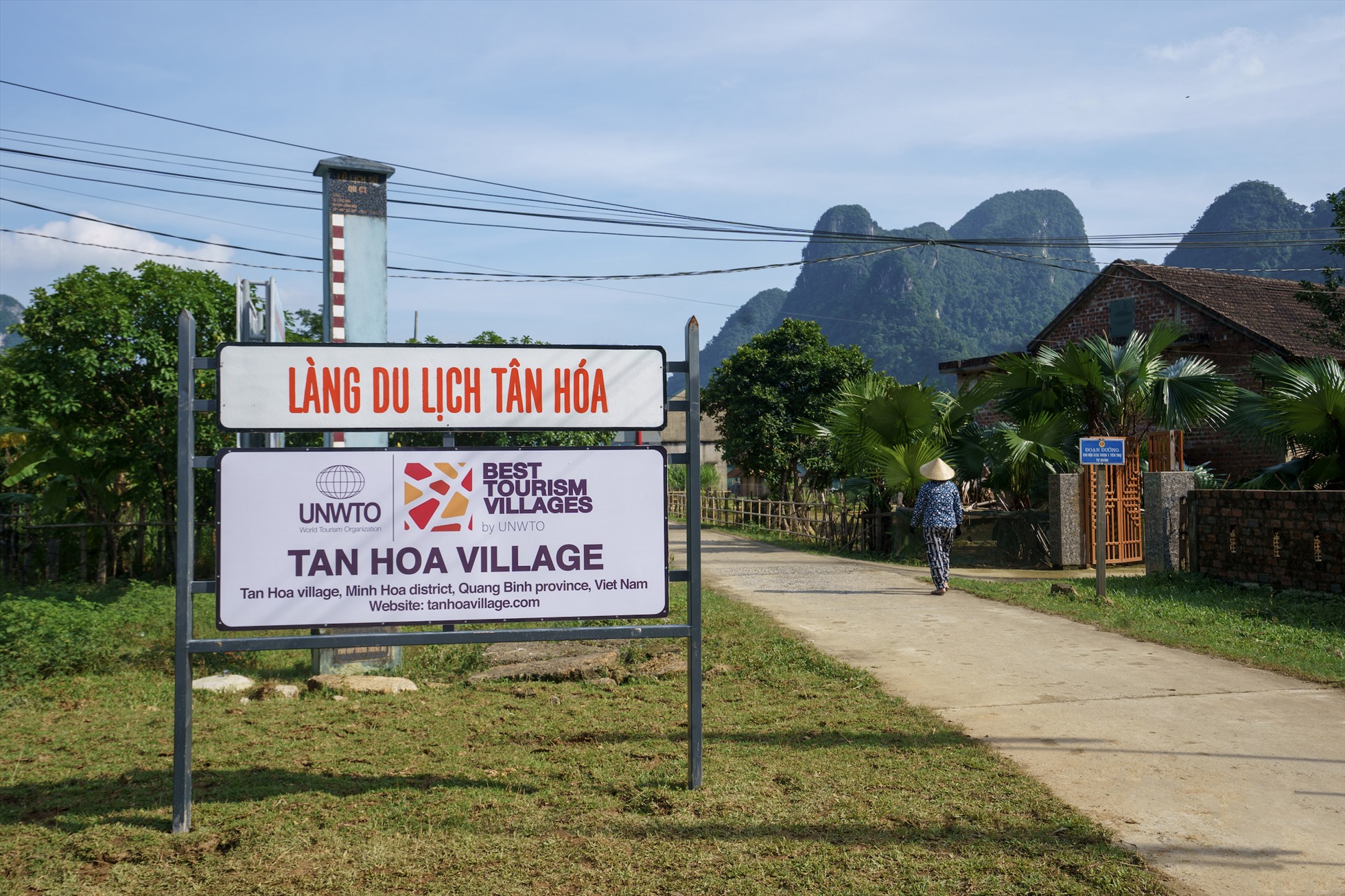 Việt Nam có ngôi làng "thích ứng thời tiết", càng mưa ngập càng đông khách, người dân nói ngôn ngữ riêng - Ảnh 1.