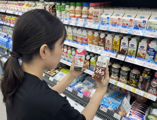 Biểu tượng 52 năm của cửa hàng tiện lợi Hàn Quốc vừa bị lật đổ: Đằng sau cú soán ngôi là ba lớp chuyển động ngầm của cả một xã hội - Ảnh 6.