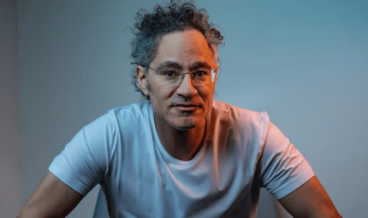 CEO Palantir Alex Karp và triết lý sống không lái xe độc đáo trong giới công nghệ - Ảnh 2.