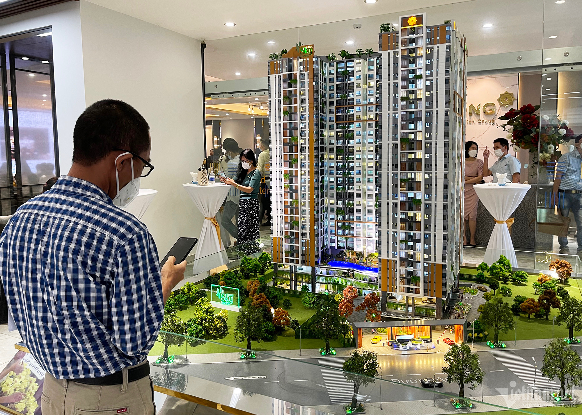 Lần đầu tiên sau 4 năm, giá chung cư thứ cấp Hà Nội giảm - Ảnh 2.
