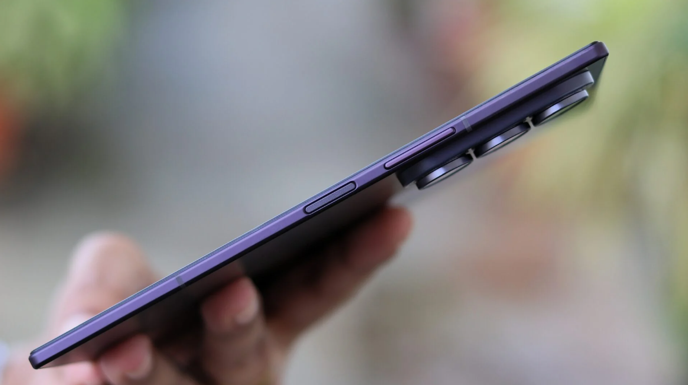 Samsung Galaxy Z Fold8 Ultra đã giải quyết nỗi đau lớn nhất của người giàu, chiếc điện thoại từng làm xấu cả bộ vest - Ảnh 2. Samsung Galaxy Z Fold8 Ultra đã giải quyết nỗi đau lớn nhất của người giàu, chiếc điện thoại từng làm xấu cả bộ vest - Ảnh 2.