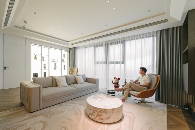 Cầu thủ tuyển Việt Nam 28 tuổi giành 3 QBV, sở hữu khối tài sản khủng nhưng tình duyên lận đận  - Ảnh 2.