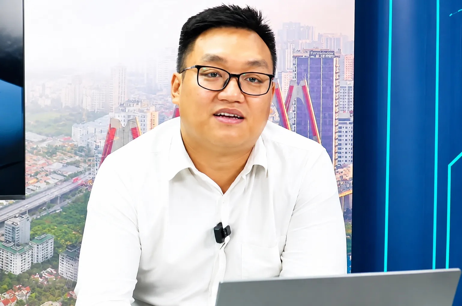 Ngân hàng giảm lãi suất tới 2,5%/năm, chuyên gia chỉ ra 4 yếu tố quyết định đà giảm tiếp đến cuối năm - Ảnh 2.
