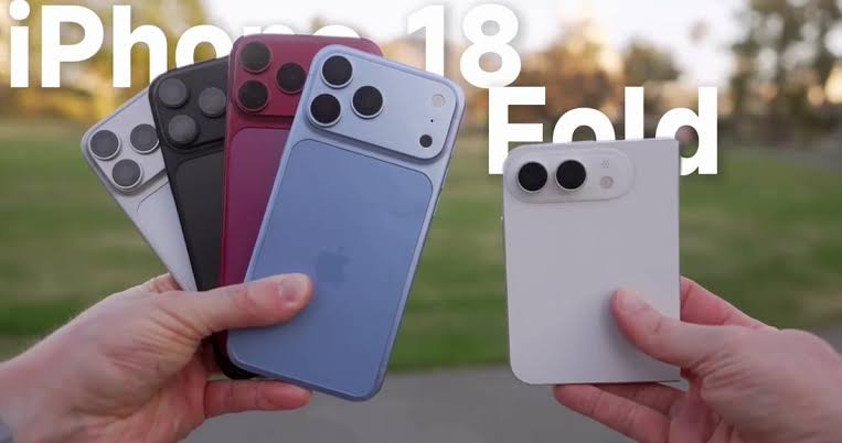 Bao giờ iPhone gập mới ra mắt? - Ảnh 1. Bao giờ iPhone gập mới ra mắt? - Ảnh 1.
