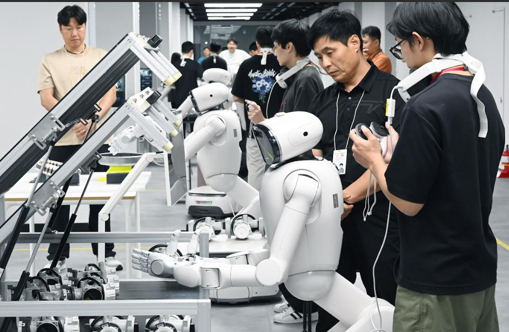 LG bắt tay Nvidia phát triển robot, tham vọng tạo 100.000 giờ dữ liệu huấn luyện - Ảnh 4.
