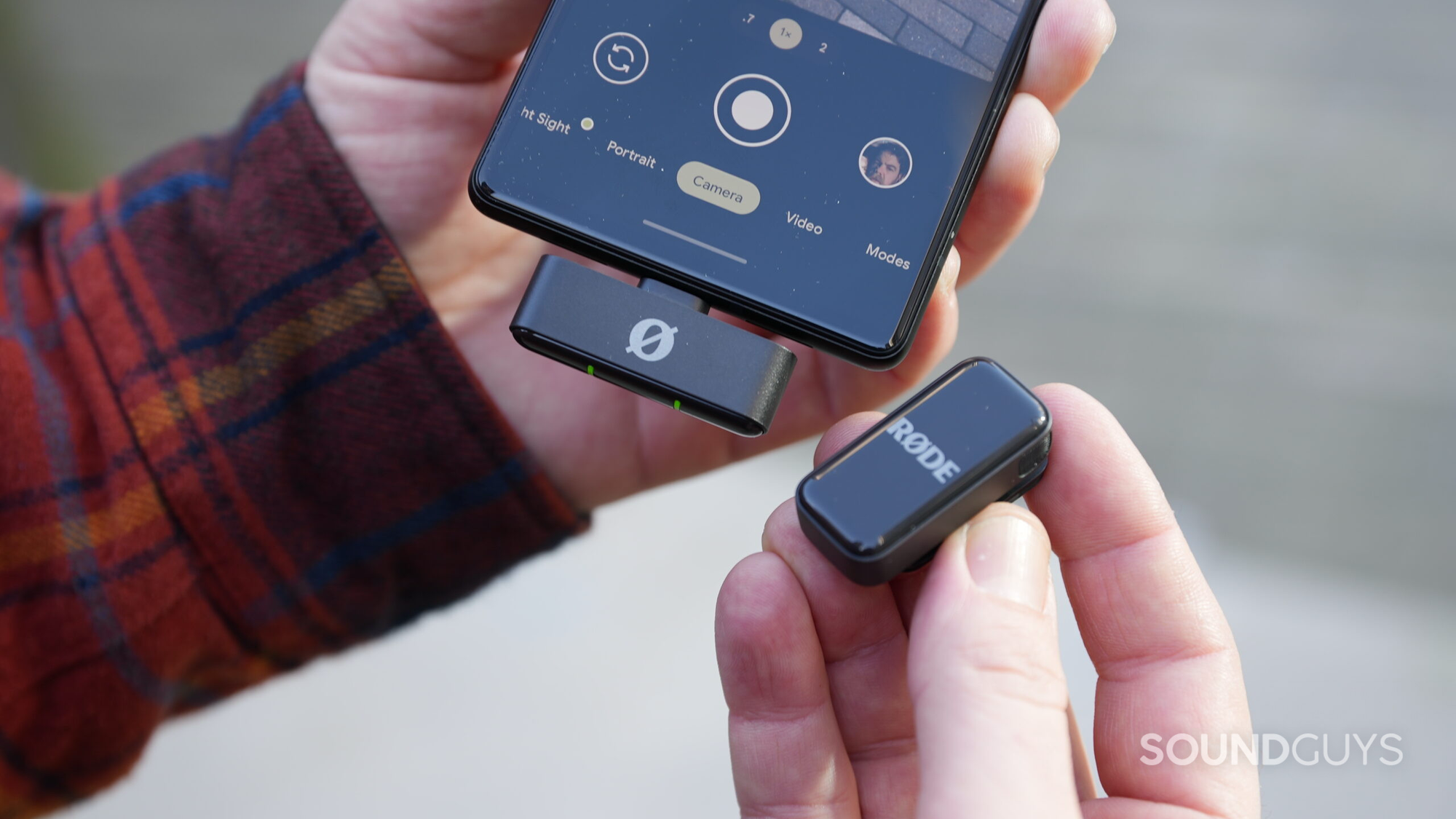 Nhỏ như hộp tai nghe, chất lượng vượt xa micro điện thoại: Rode Wireless Micro có thực sự là chân ái của vlogger? - Ảnh 2.
