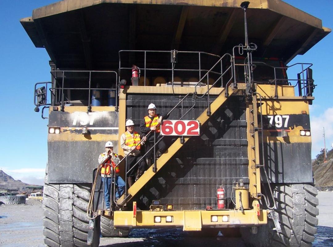 Dây chuyền lắp ghép xe chỉ mất 5 phút, nhưng chuẩn bị hệ sinh thái đi kèm mất tới 9 tháng: Nước đi đáng sợ của xe tải điện Trung Quốc - Ảnh 2.