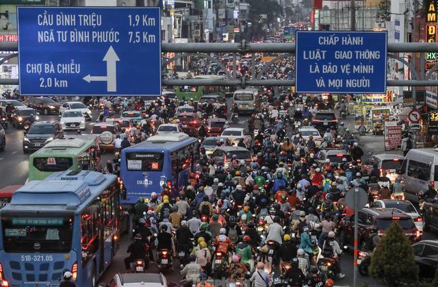 Kỳ 1: Sự ngột ngạt và cái giá tỷ USD: Vì sao Hà Nội, TP.HCM đang chạm ngưỡng chịu tải?   - Ảnh 3.