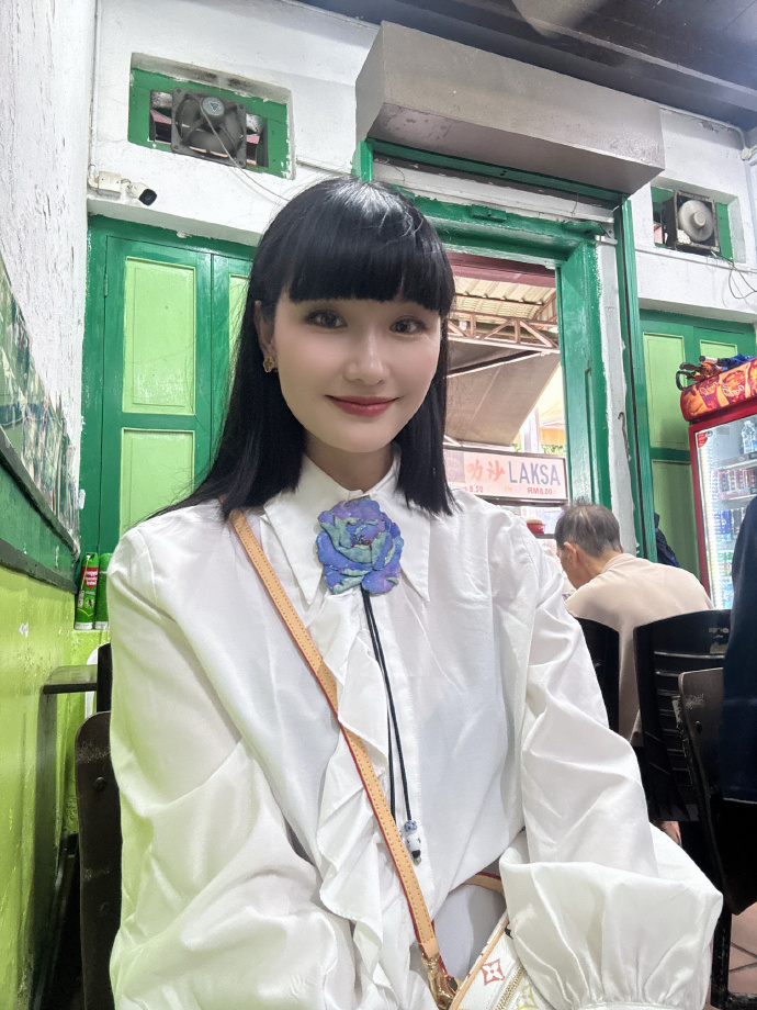 "Hoa hậu xấu nhất lịch sử showbiz" đã khác: Lột xác đẹp khó tin đến từng centimet, U40 làm chủ tịch nhưng chưa chồng - Ảnh 8.