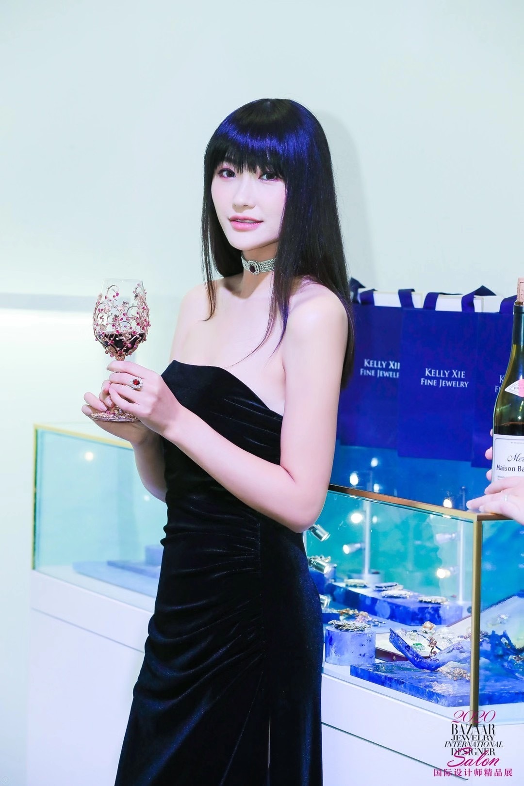 "Hoa hậu xấu nhất lịch sử showbiz" đã khác: Lột xác đẹp khó tin đến từng centimet, U40 làm chủ tịch nhưng chưa chồng - Ảnh 6.