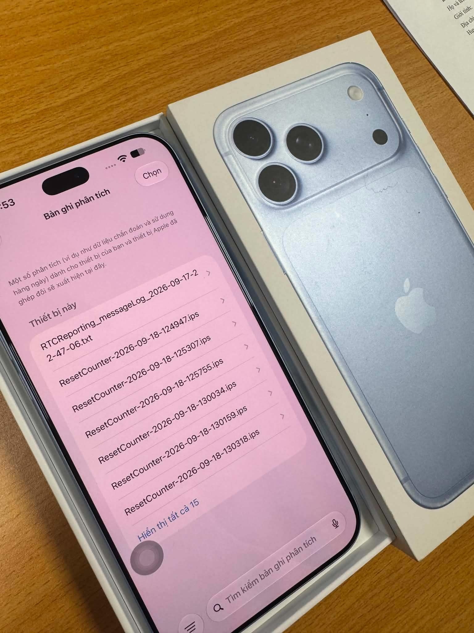 IPhone 18 Pro Max lỗi xuất hiện ngay ngày đầu mở bán khiến người dùng lo lắng - Ảnh 2.