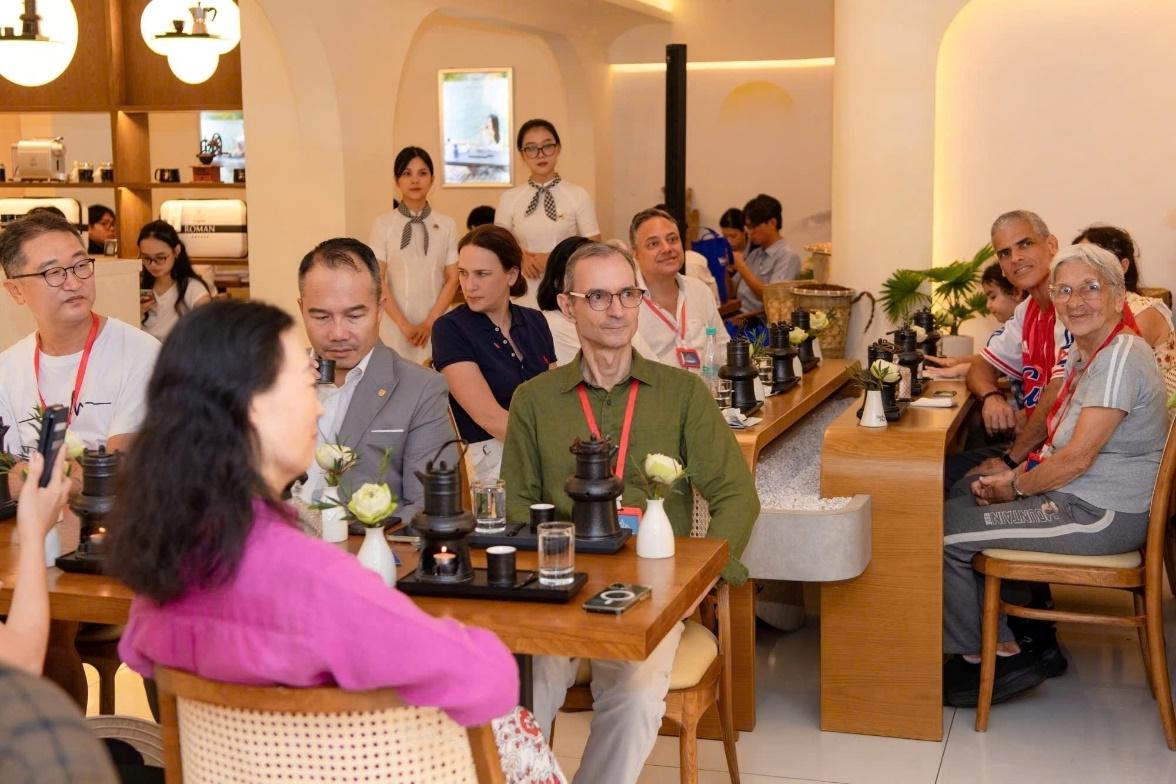 Cà Phê Đạo Việt Nam tạo dấu ấn trên quê hương Trà Đạo Nhật Bản - Ảnh 5. Cà Phê Đạo Việt Nam tạo dấu ấn trên quê hương Trà Đạo Nhật Bản - Ảnh 5.