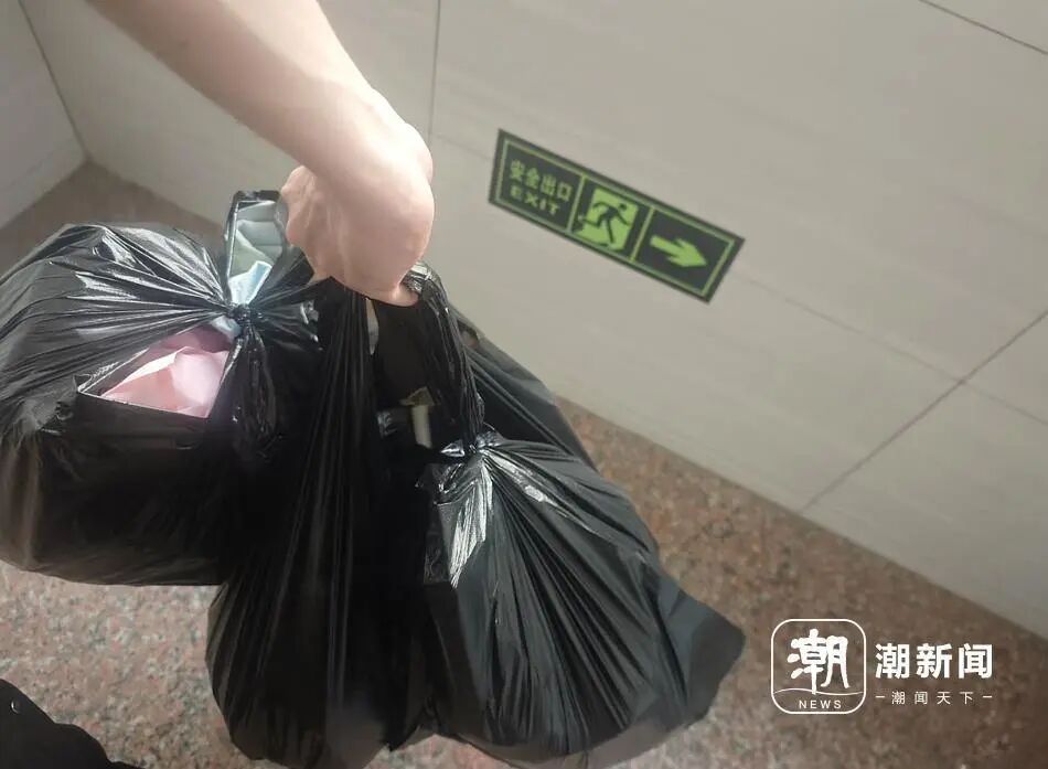 3 ngày nhận hơn 20 đơn: Dịch vụ đổ rác thuê 100 nhân dân tệ/tháng bất ngờ hút khách ở Trung Quốc - Ảnh 3. 3 ngày nhận hơn 20 đơn: Dịch vụ đổ rác thuê 100 nhân dân tệ/tháng bất ngờ hút khách ở Trung Quốc - Ảnh 3.