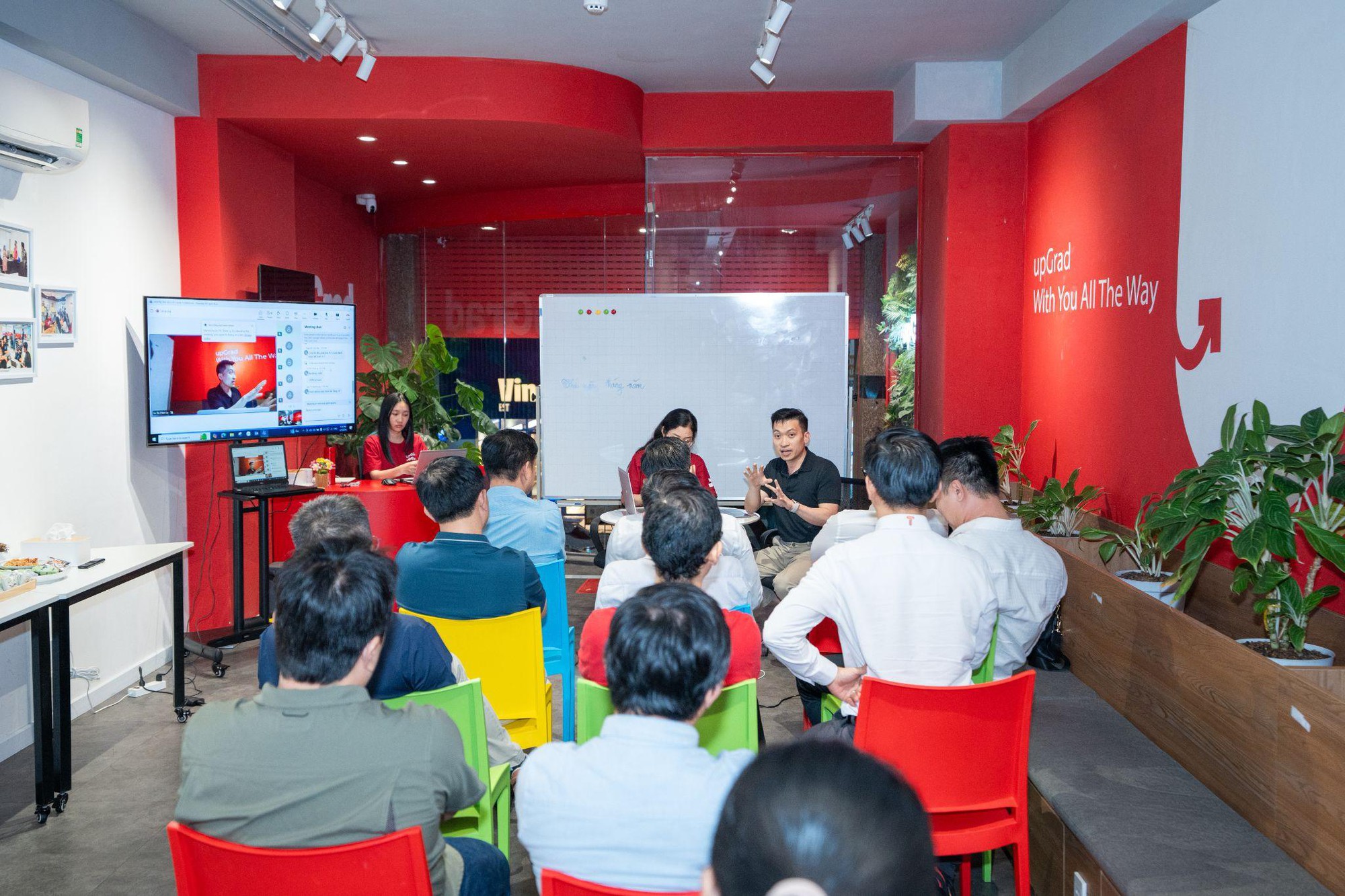 upGrad ra mắt MBA song ngữ chuyển đổi từ Golden Gate University - Ảnh 1. upGrad ra mắt MBA song ngữ chuyển đổi từ Golden Gate University - Ảnh 1.