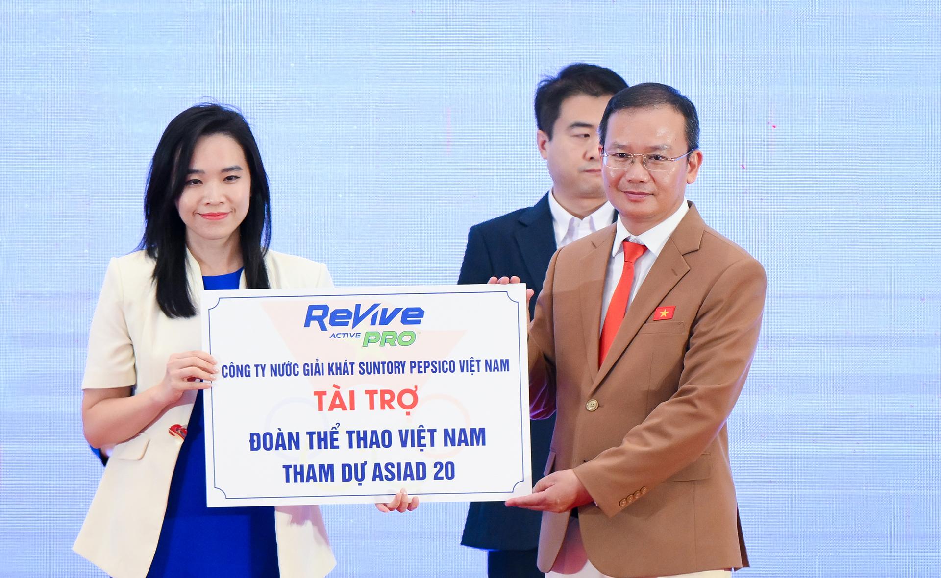 Revive Thể Thao khởi động chiến dịch “Triệu lời đồng hành tiếp sức” - Ảnh 4. Revive Thể Thao khởi động chiến dịch “Triệu lời đồng hành tiếp sức” - Ảnh 4.