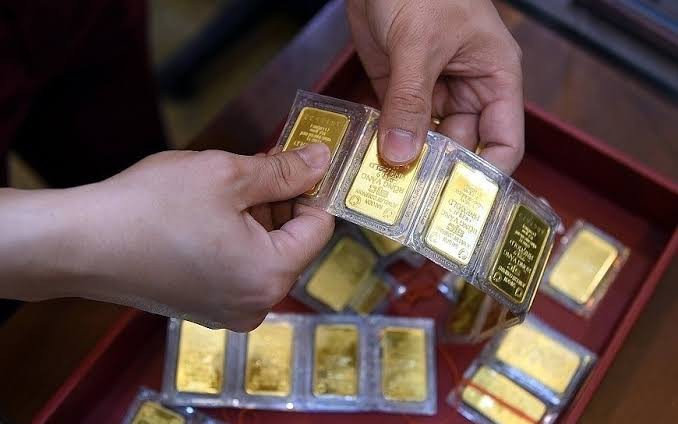 Vàng thế giới phục hồi, vàng trong nước vẫn mất 1,1 triệu đồng/lượng