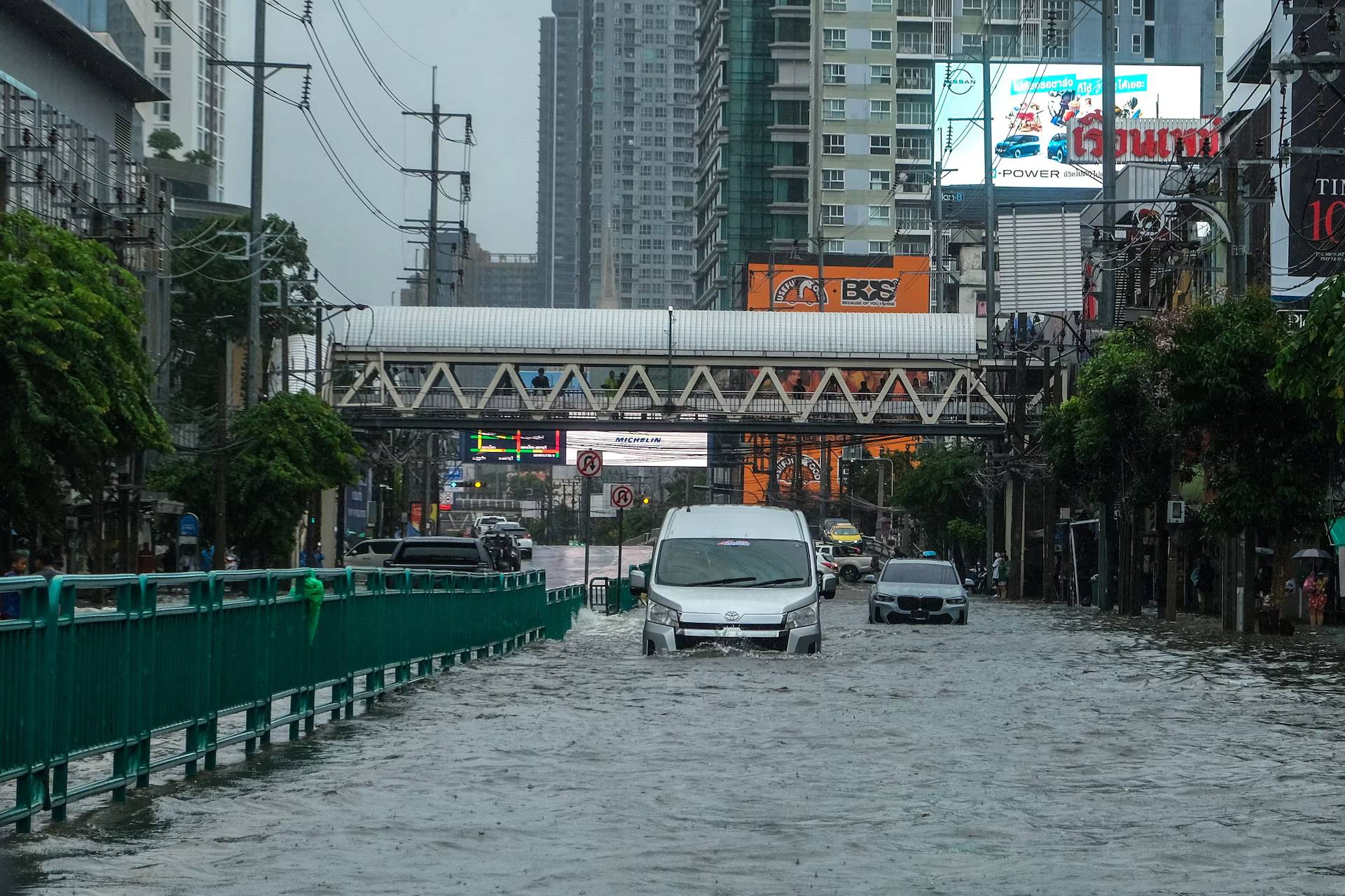 Cảnh báo du khách Việt đến Bangkok giữa ngập lụt thảm họa tháng 9 năm 2026 - Ảnh 4.