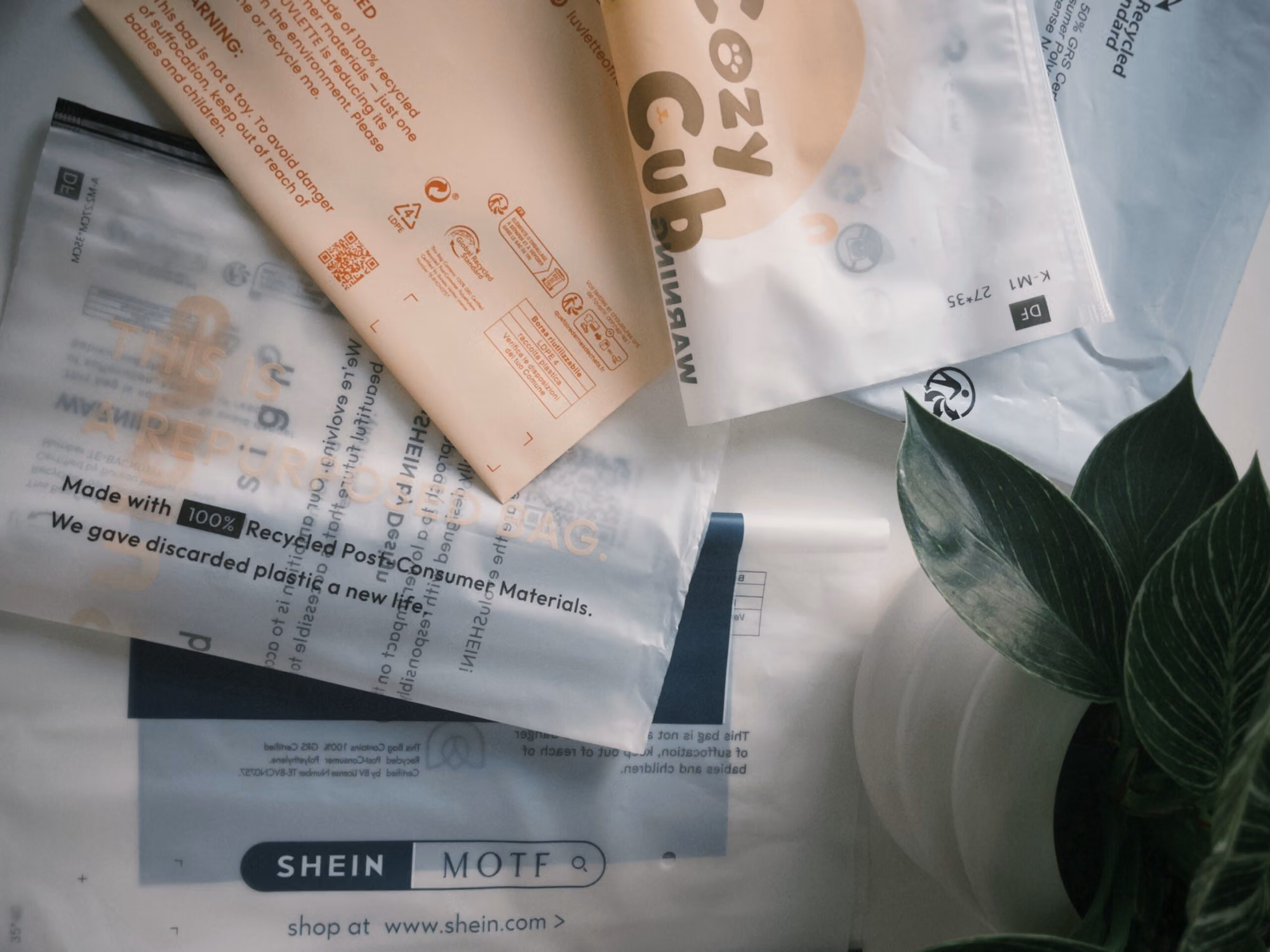 Bao b&igrave; đ&oacute;ng g&oacute;i Shein