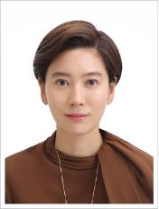 Những điều ít biết về Ái nữ Chaebol: Từ thảm đỏ đến hành trình kế nghiệp Daesang 70 năm tuổi - Ảnh 2. Những điều ít biết về Ái nữ Chaebol: Từ thảm đỏ đến hành trình kế nghiệp Daesang 70 năm tuổi - Ảnh 2.