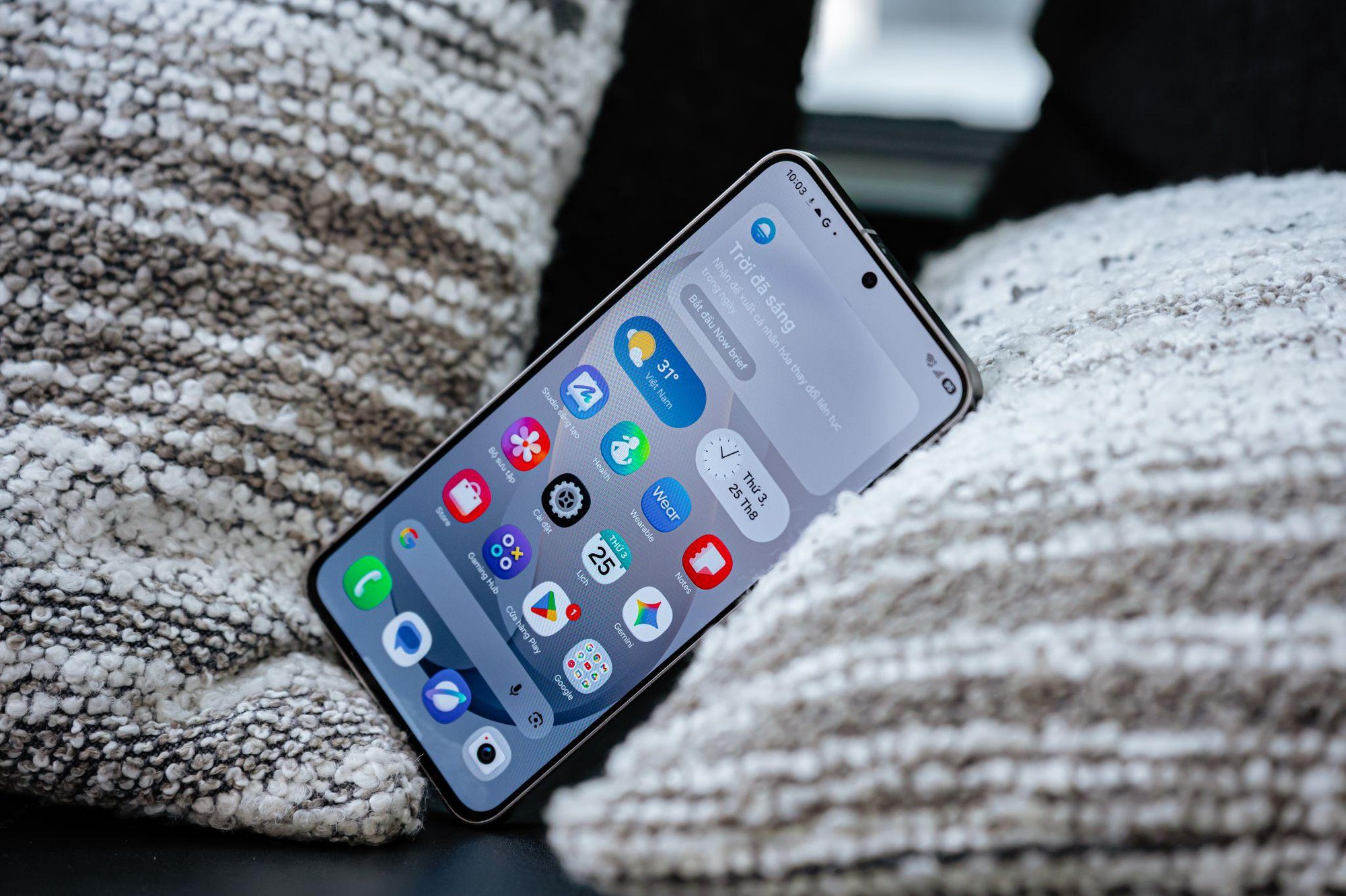 Chuẩn hạng S: Những nâng cấp đáng giá của Galaxy S26 FE trong cùng phân khúc - Ảnh 4. Chuẩn hạng S: Những nâng cấp đáng giá của Galaxy S26 FE trong cùng phân khúc - Ảnh 4.