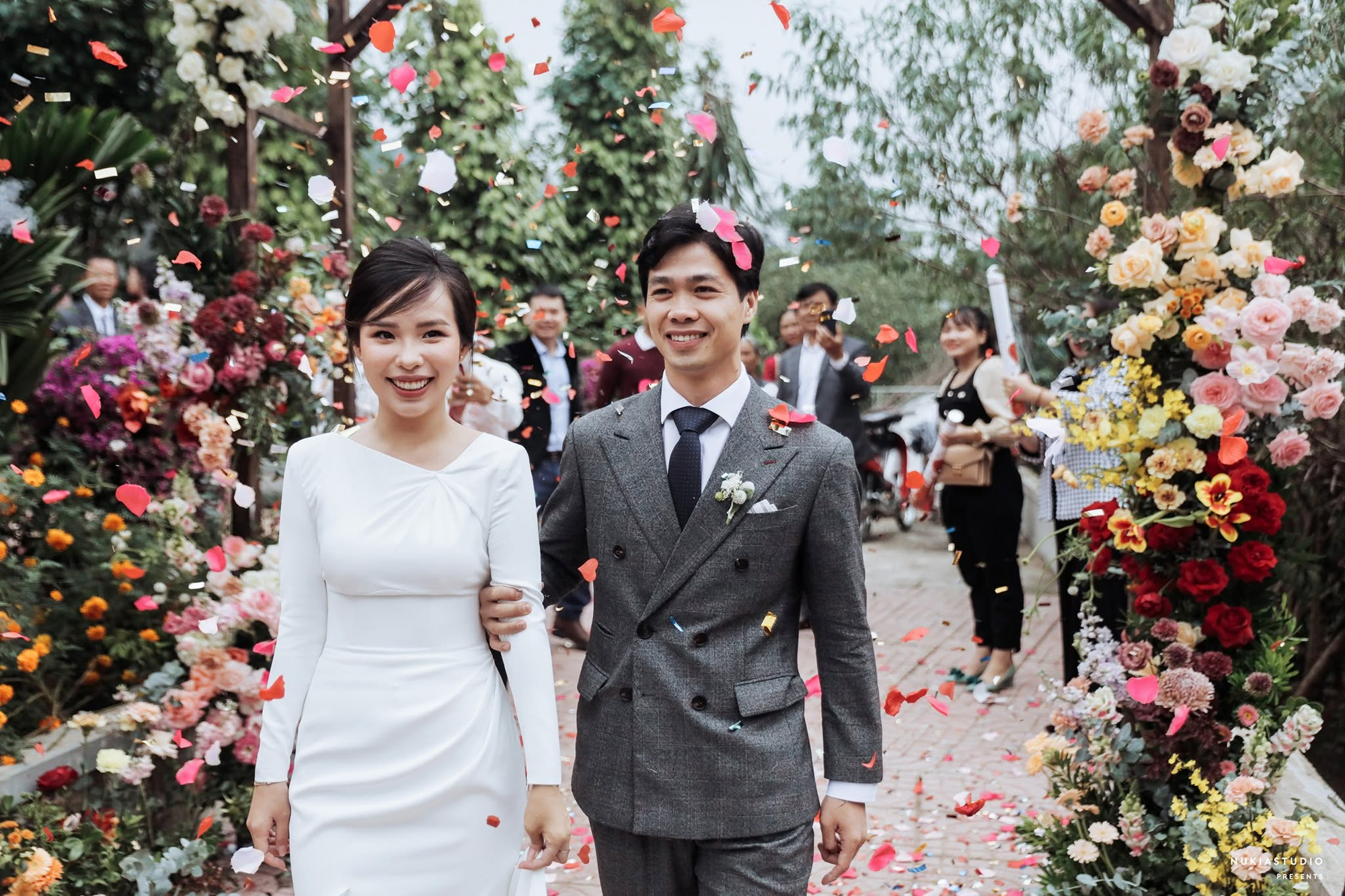 Mức lương của Công Phượng - Ảnh 3.