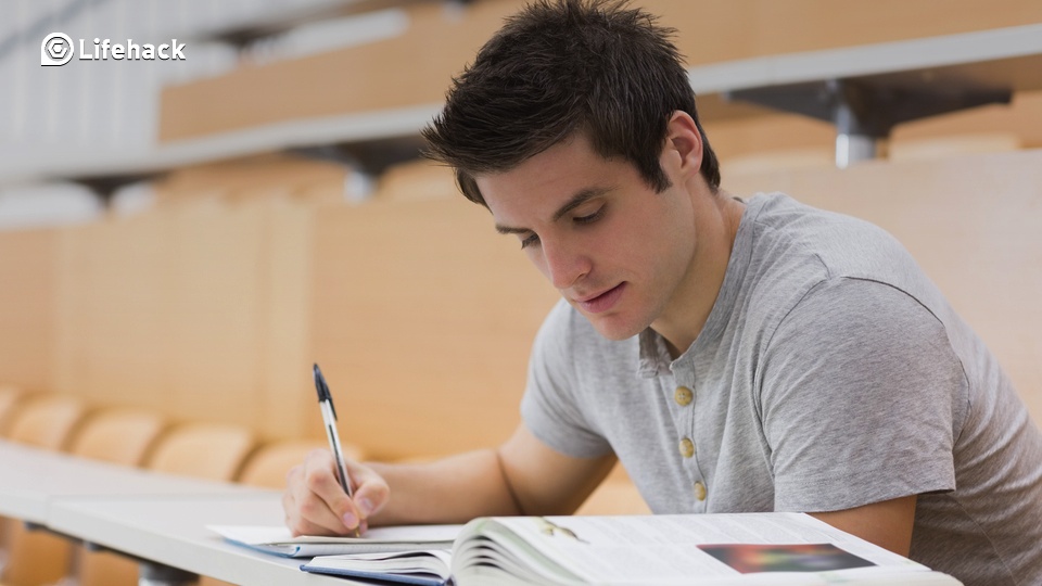 Học tập là một quá trình rất quan trọng, thế nhưng đừng vay tiền để đi học và rồi không làm thêm, kiếm thêm tiền.