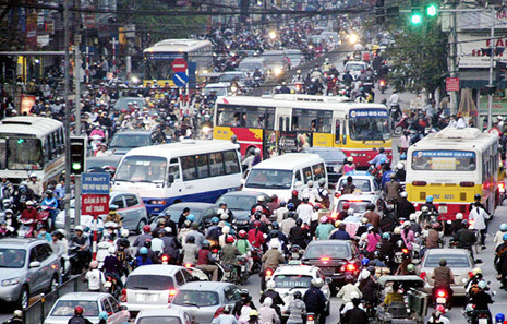 Tình trạng ùn tắc giao thông của Hà Nội đang ngày càng nghiêm trọng