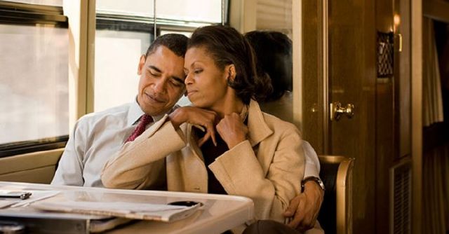 
Tổng thống Obama và vợ Michelle
