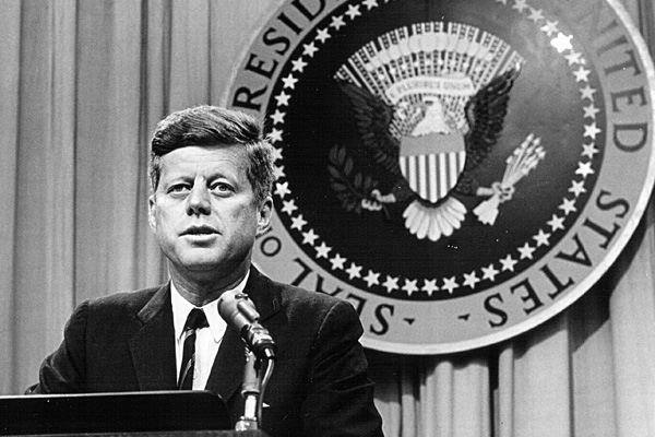 
Tổng thống John F. Kennedy
