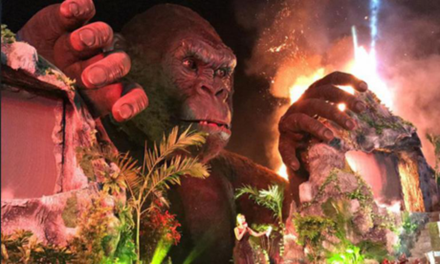Mô hình khỉ Kong trong lễ ra mắt phim Kong: Skull Island tại TP.HCM. Ảnh Internet.