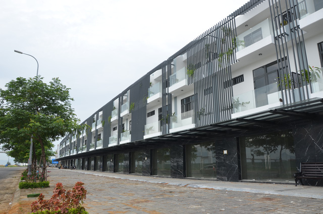  Dự án Marina Complex Đà Nẵng bị tố chậm bàn giao nhà phố, khách hàng bức xúc  - Ảnh 1.
