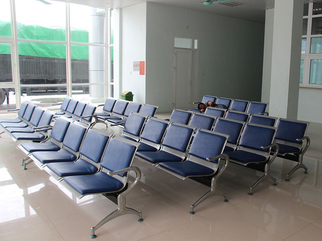 Hiu hắt tuyến các con phố sắt ế nhất Việt Nam - Ảnh 1. Hiu hắt tuyến các con phố sắt ế nhất Việt Nam - Ảnh 1.
