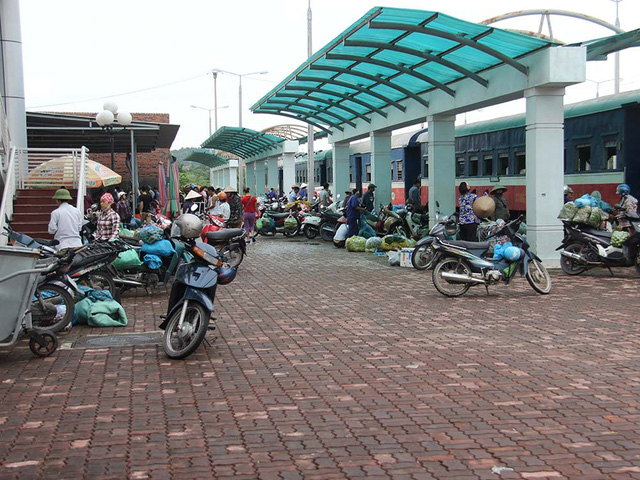 Hiu hắt tuyến các con phố sắt ế nhất Việt Nam - Ảnh 2. Hiu hắt tuyến các con phố sắt ế nhất Việt Nam - Ảnh 2.