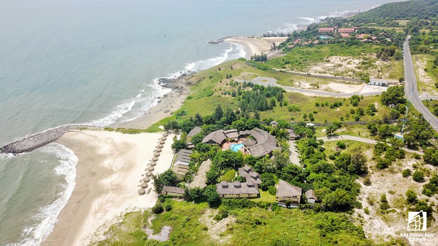  Không chỉ có Nha Trang, Đà Nẵng...nơi đây cũng đang thu hút hàng tỷ đô la đầu tư vào hàng trăm dự án BĐS nghỉ dưỡng  - Ảnh 2.