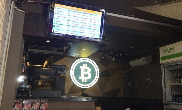 Đổ xô chuyển nhượng, đào Bitcoin - Ảnh 1. Đổ xô chuyển nhượng, đào Bitcoin - Ảnh 1.