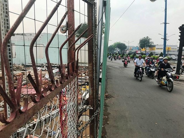  Bên trong khu giải tỏa 50 ki-ốt sân bay Tân Sơn Nhất  - Ảnh 11.