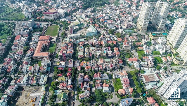  Toàn cảnh khu nhà giàu Thảo Điền nhìn từ trên cao: Đô thị hóa ồ ạt, nguy cơ ngập không phải là chuyện lạ  - Ảnh 12.