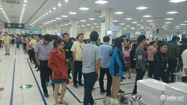  Cuộc sống trong nhà máy Samsung Bắc Ninh: Công nhân đông bằng một... huyện người  - Ảnh 14.