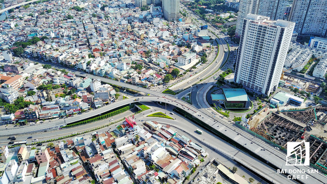  Cung đường dài hơn 3km đắt đỏ bậc nhất Sài Gòn cõng hơn 15.000 căn hộ cao cấp  - Ảnh 17.