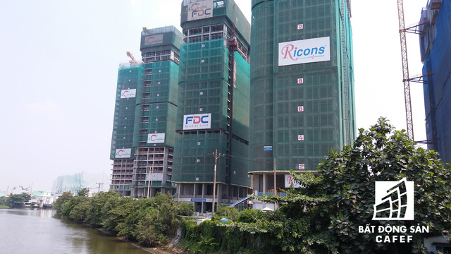  Dự án cao tầng đã và đang mọc lên như nấm, diện mạo đô thị ven sông Sài Gòn thay đổi chóng mặt  - Ảnh 3.