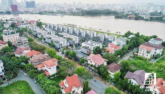  Toàn cảnh khu nhà giàu Thảo Điền nhìn từ trên cao: Đô thị hóa ồ ạt, nguy cơ ngập không phải là chuyện lạ  - Ảnh 4.