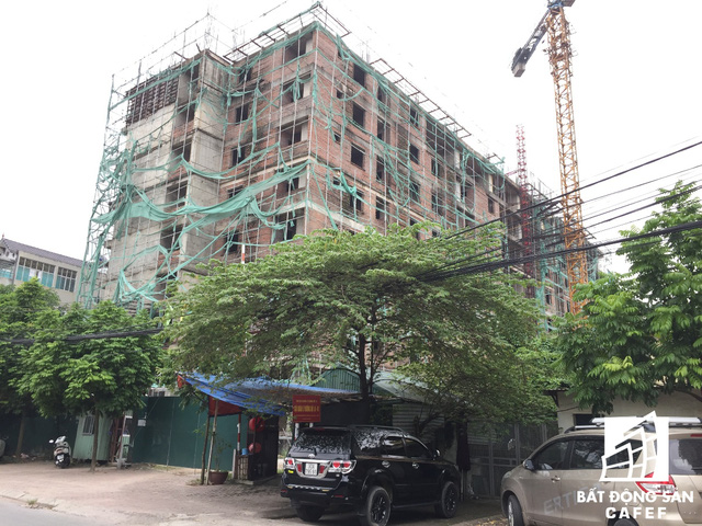  Cận cảnh dự án chung cư siêu rùa, 8 năm xây chui được 8 tầng giữa Thủ đô  - Ảnh 6.