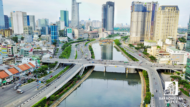  Bến Vân Đồn nhìn từ trên cao, hàng loạt chung cư cao cấp làm thay đổi diện mạo cung đường đắt giá bậc nhất Sài Gòn - Ảnh 6.