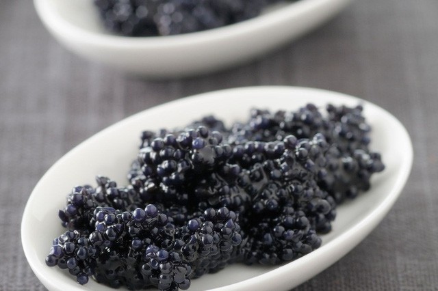 Cách thưởng thức Caviar - món ăn đắt đỏ luôn góp mặt trong các bữa tiệc của hội siêu giàu  - Ảnh 6.
