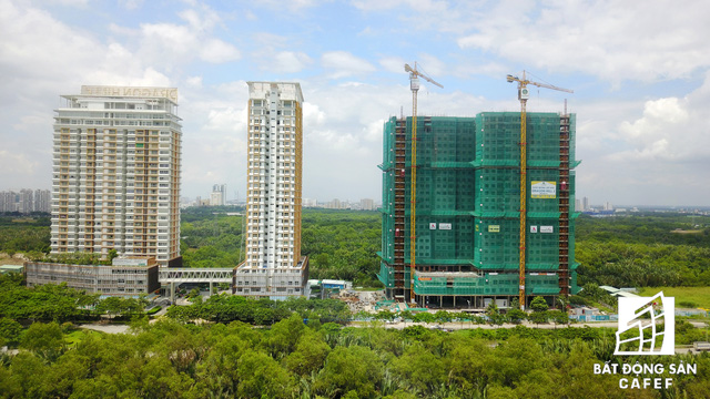  Cung đường 2km ở Nam Sài Gòn oằn mình cõng trên 40 cao ốc căn hộ cao cấp  - Ảnh 7.