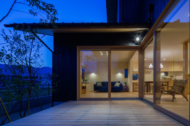  Ngôi nhà 2 tầng được thiết kế cực kỳ thông minh của cặp vợ chồng trẻ người Nhật  - Ảnh 7.