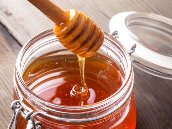 Mật ong là một trong những thực phẩm giữ nhiệt, đồng thời cực tốt cho sức khỏe đường tiêu hóa.