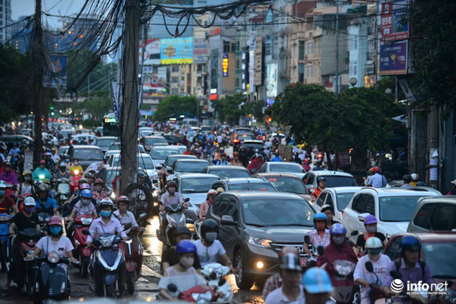  Những nút thắt cổ chai của giao thông Hà Nội nhìn từ trên cao  - Ảnh 8.