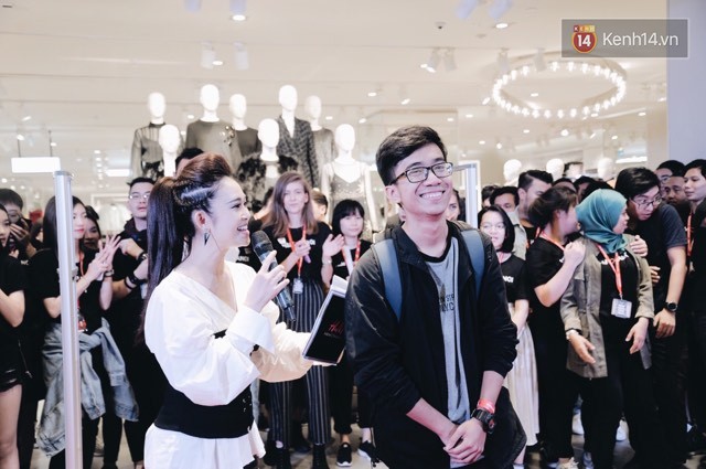 Khai trương H&M Hà Nội: Có hơn 2.000 người đổ về, các bạn trẻ vẫn phải xếp hàng dài chờ được vào mua sắm - Ảnh 8.